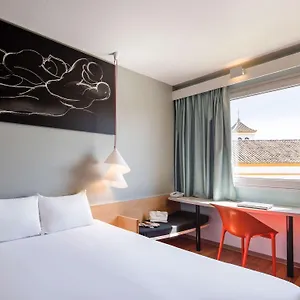 Ibis , Siviglia Spagna